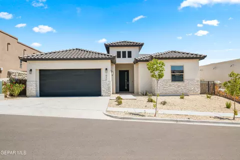 820 Acton St, Horizon City, TX 79928