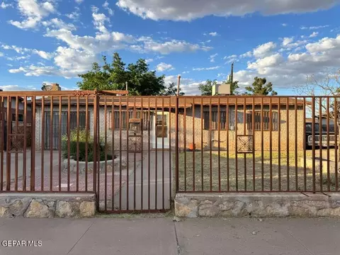 5653 Waldorf Dr, El Paso, TX 79924