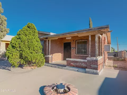 3900 Trowbridge Dr, El Paso, TX 79903