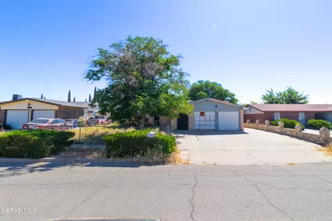 10756 Fort Worth St, El Paso, TX 79924