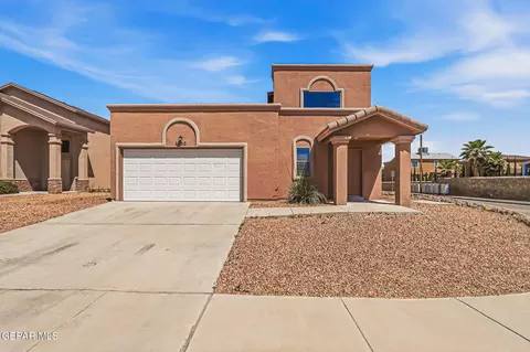 2300 Glitter Point St, El Paso, TX 79938