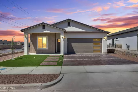 6201 Spotted Eagle Dr, El Paso, TX 79924