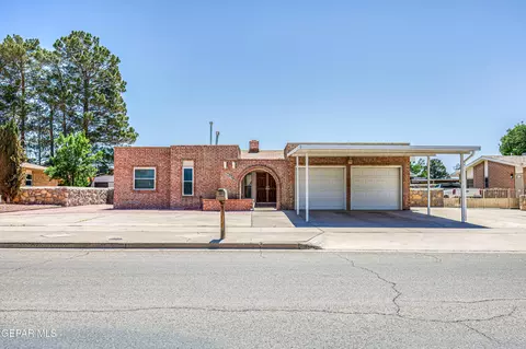11036 Sam Snead Dr, El Paso, TX 79936