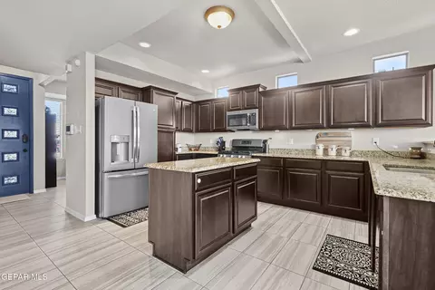 Kitchen - 11344 E Ranch Ct, El Paso, TX 79934 photo 1 of 3