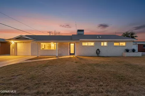 2624 Tahiti Dr, El Paso, TX 79925