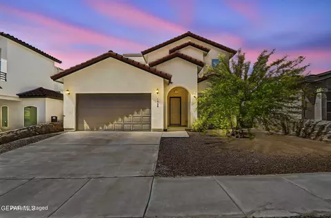 7825 Enchanted View Dr, El Paso, TX 79911