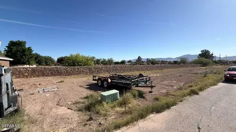 1010 Maximo St, El Paso, TX 79932
