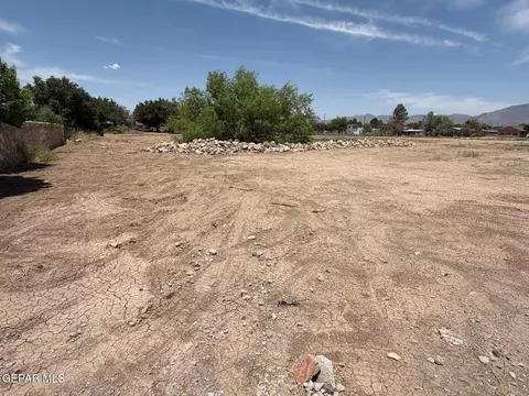1006 Maximo St, El Paso, TX 79932 photo 5