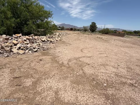 1006 Maximo St, El Paso, TX 79932 photo 7