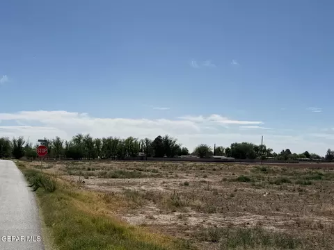 200 Place Rd, Socorro, TX 79927