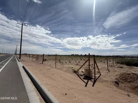2832 Mager Drive, El Paso, TX 79938