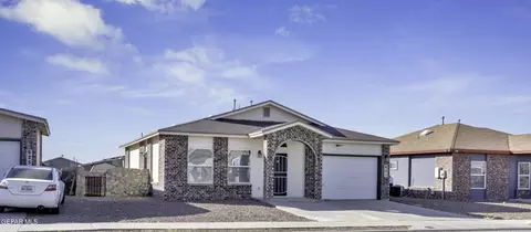 621 Maravillas St, Horizon City, TX 79928
