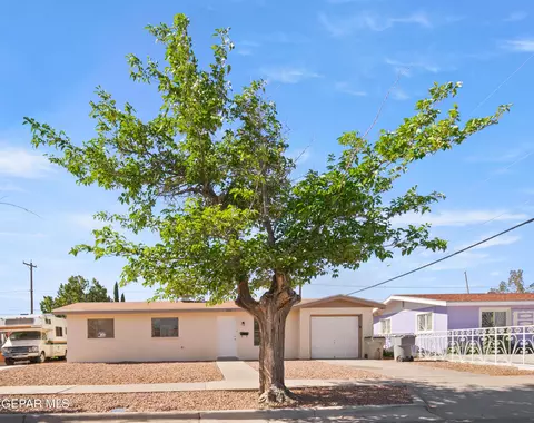 5304 Capistrano Dr, El Paso, TX 79924