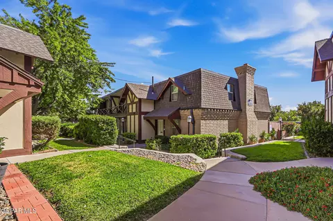 500 Thunderbird Dr #80, El Paso, TX 79912