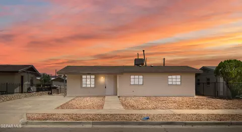 10236 Curlew Ln, El Paso, TX 79924