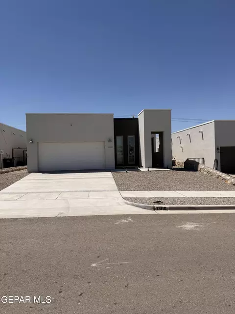 13110 Castleford Ln, El Paso, TX 79928