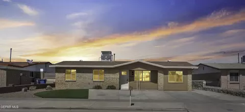 9317 Sorbonne Dr, El Paso, TX 79907