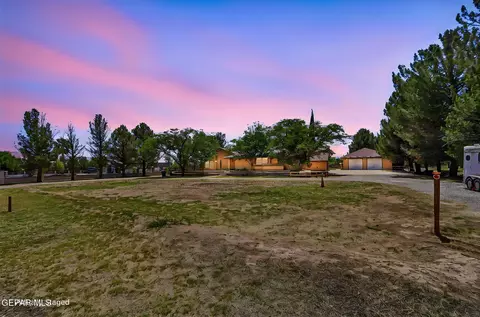 5376 Santa Teresita Dr, Santa Teresa, NM 88008