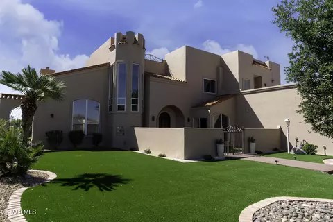 53 S Trevino Rd, Santa Teresa, NM 88008