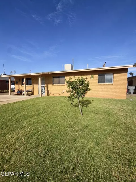 10356 Sherwood Dr, El Paso, TX 79924
