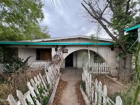 355 Rachel Dr, Socorro, TX 79927