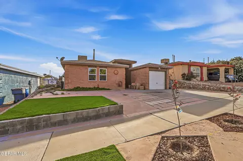 5421 Gate Ridge Cir, El Paso, TX 79932