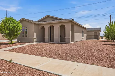 204 Dora Baltea Pl, Horizon City, TX 79928