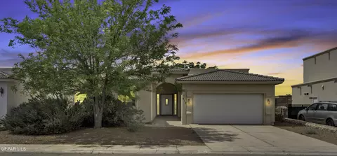 810 Bonnie Ct, Sunland Park, NM 88063