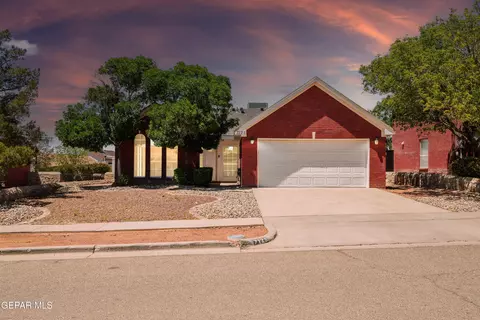7125 Luz De Espejo Dr, El Paso, TX 79912