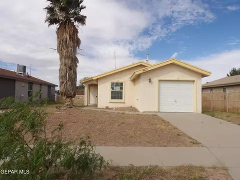 663 Danube Dr, Horizon City, TX 79928