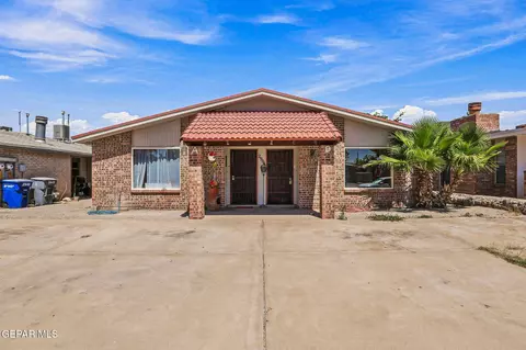 2901 Beachcomber Dr #A&B, El Paso, TX 79936