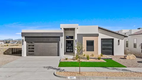 13377 Emerald Pearl Dr, Horizon City, TX 79928