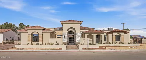 6400 Cadence River Dr, El Paso, TX 79932