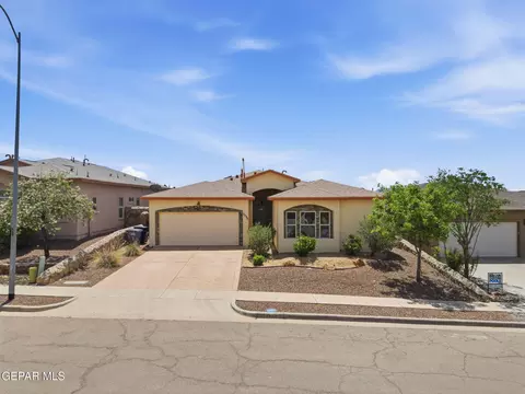 7240 Longspur Dr, El Paso, TX 79911