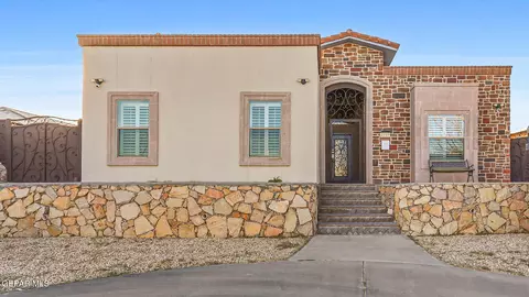2709 N Copia St, El Paso, TX 79930