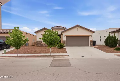 771 Wappenbury Rd, El Paso, TX 79928