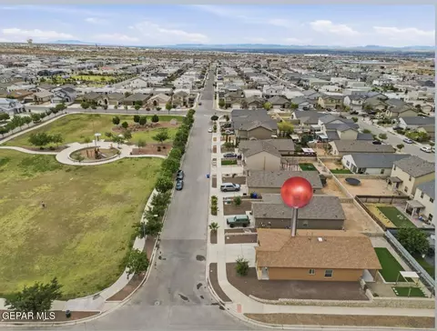 1033 Airship Pl, El Paso, TX 79928