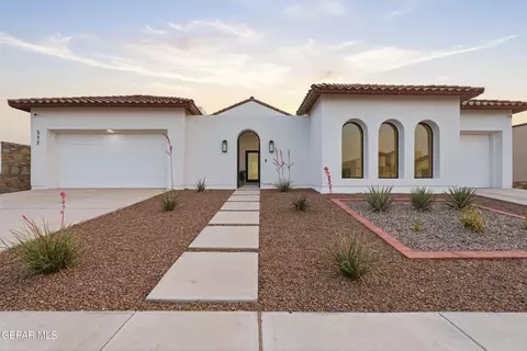 317 Blue Valley Dr, El Paso, TX 79928