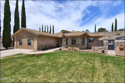 6827 Amposta Dr, El Paso, TX 79912
