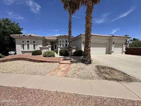 6035 Laguna Vista Dr, El Paso, TX 79932