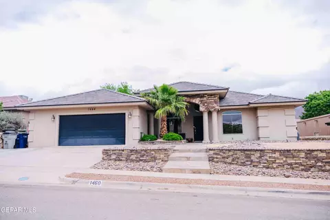 1460 Pioneer Ridge Dr, El Paso, TX 79912