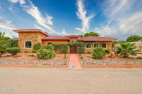709 Woodfield Dr, El Paso, TX 79932