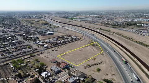 7840 Mansfield Ave, El Paso, TX 79915