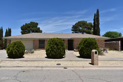 10713 Adauto Ct, El Paso, TX 79935