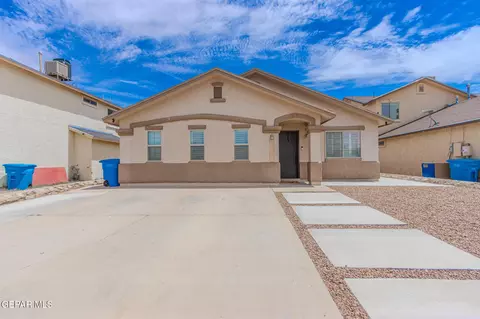 10269 Valle De Oro Dr, Socorro, TX 79927