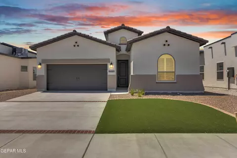 541 Paseo De La Reina St, Horizon City, TX 79928
