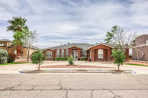 12268 Chisholm Pass Dr, El Paso, TX 79936