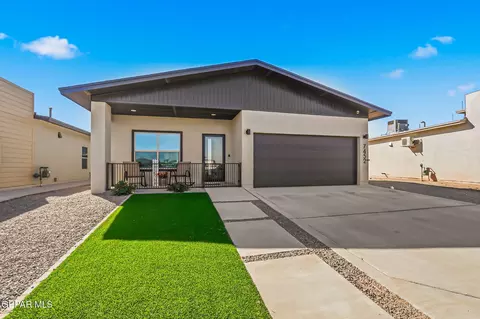 7452 Norte Valley Ln, El Paso, TX 79934