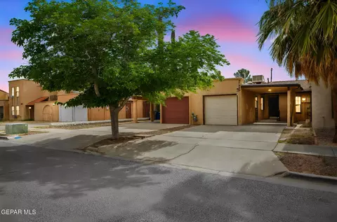 3104 Voss Dr #B, El Paso, TX 79936