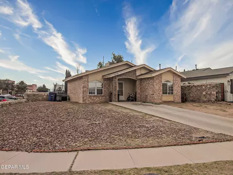 9127 Bur Oak Cir, El Paso, TX 79907